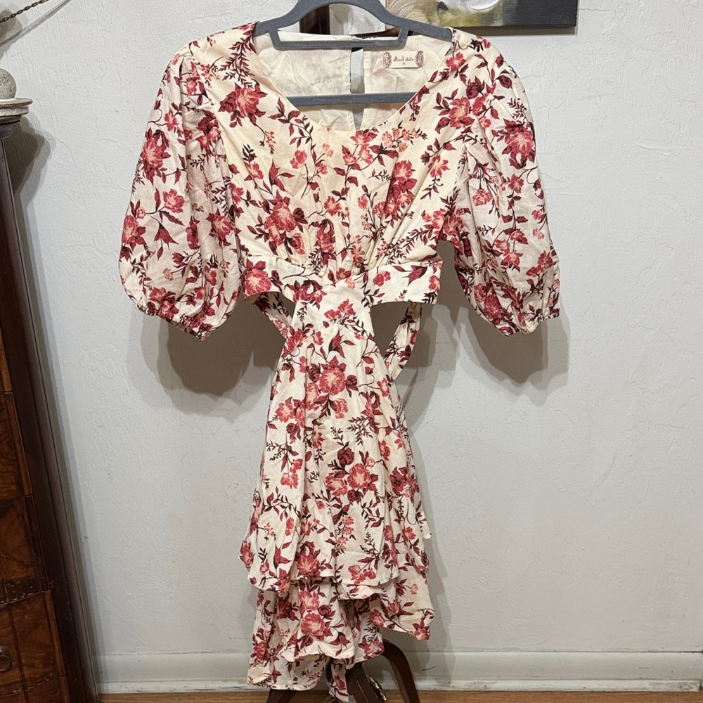 Altar’d StateFloral Cutout Midi Dress - Cream with Rose Print